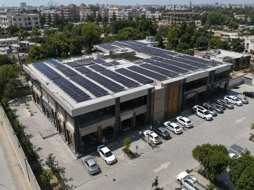 Commercial solar project in Multan, Pakistan