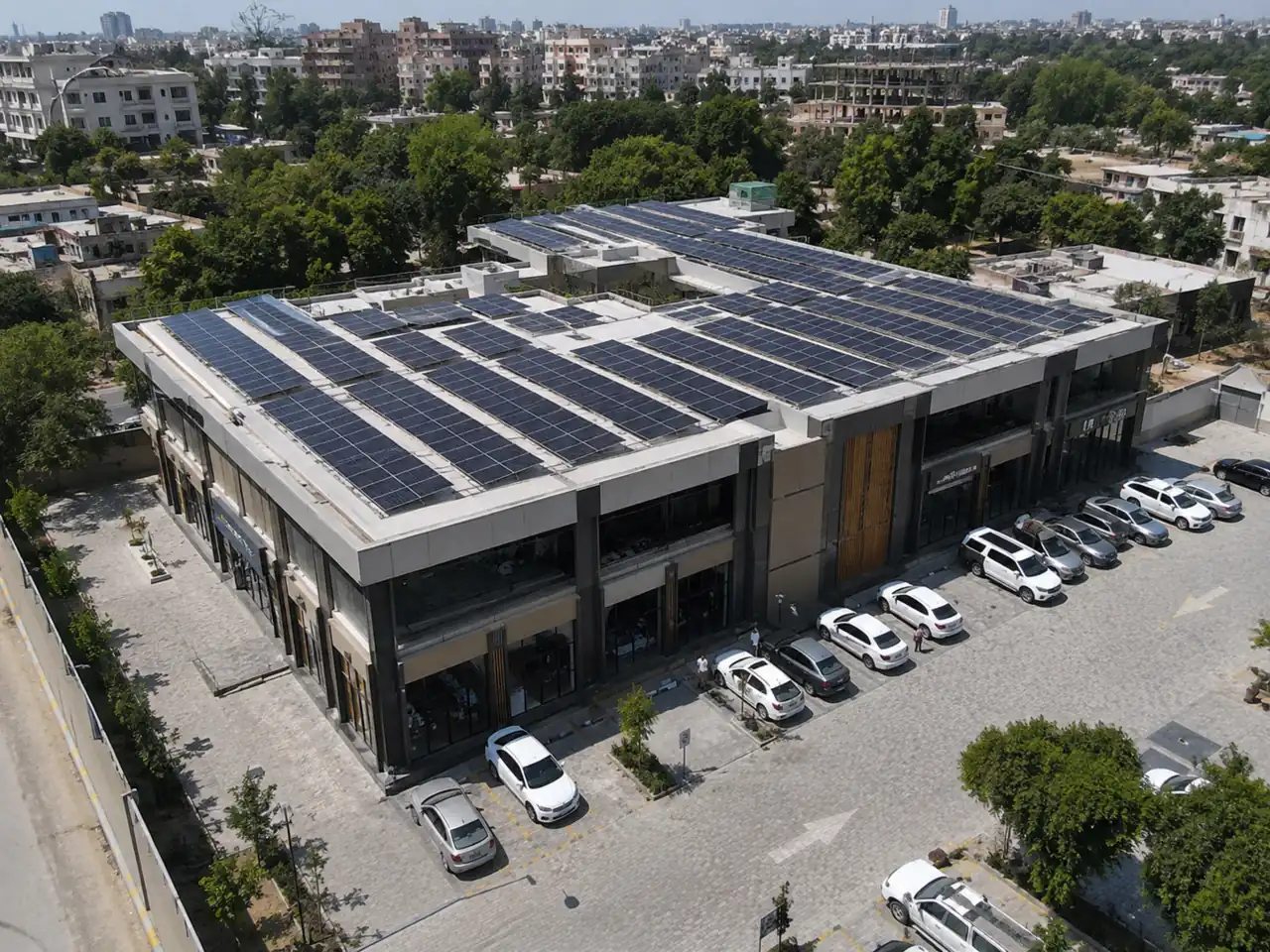 Commercial solar project in Multan, Pakistan